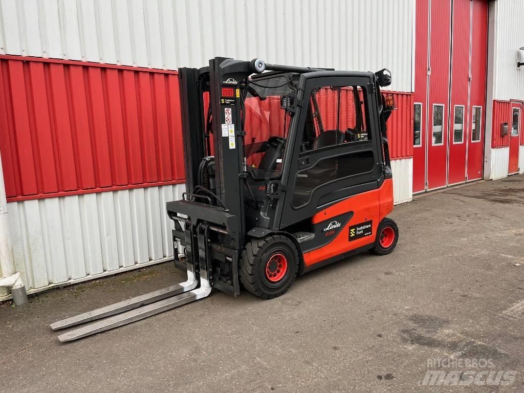 Linde E 25 电动叉车