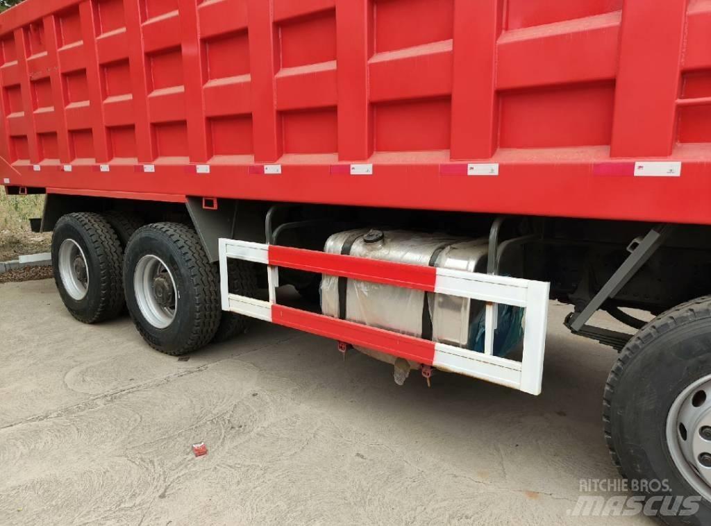 Shacman F 3000 自卸式货车