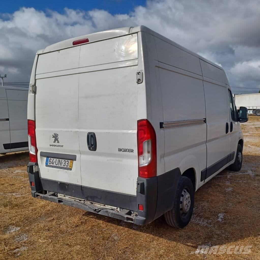 Peugeot Boxer 皮卡车