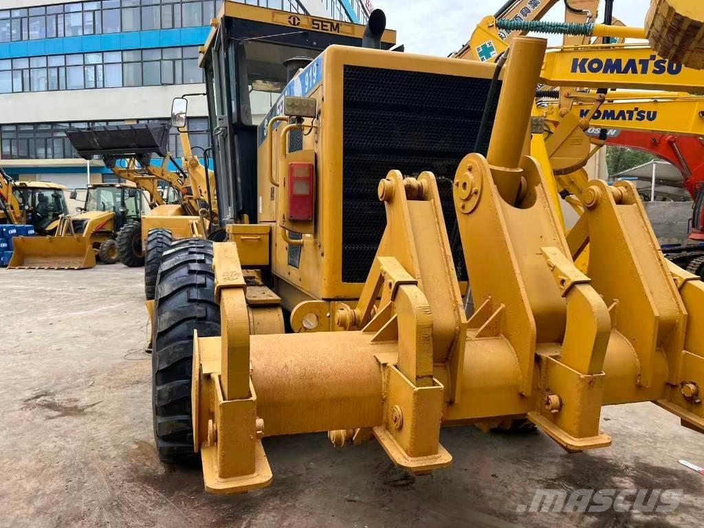 SEM 919 平地机/推土机