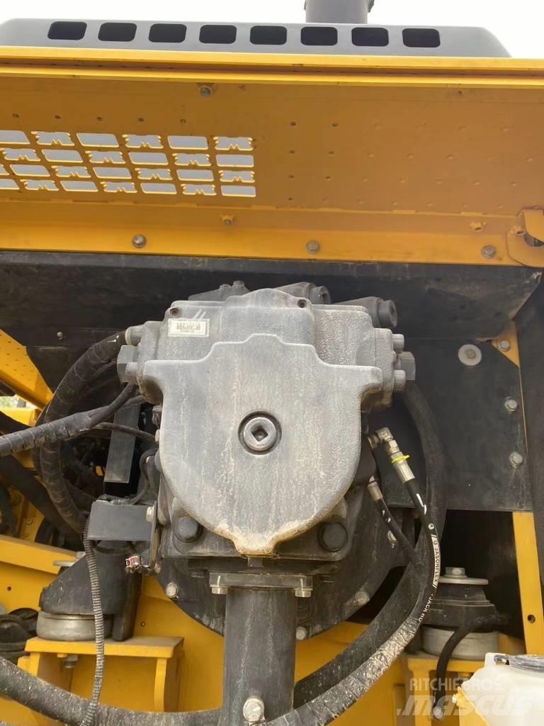 Komatsu 450LC-8 履带挖掘机