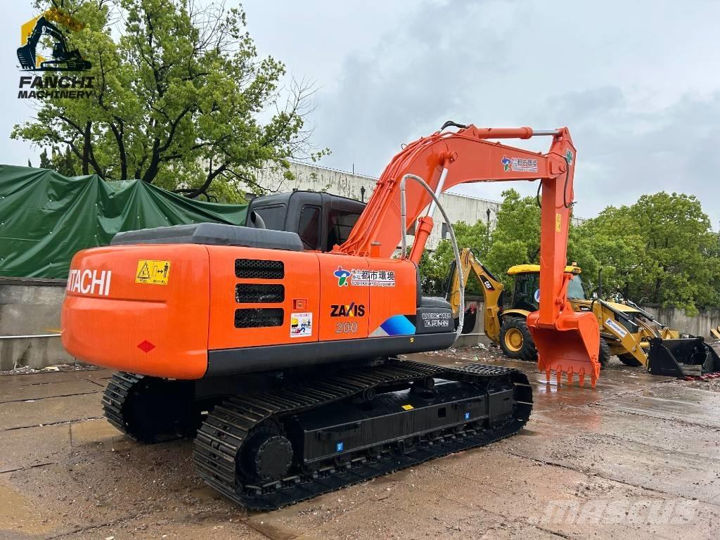 Hitachi ZX200 中型挖掘机