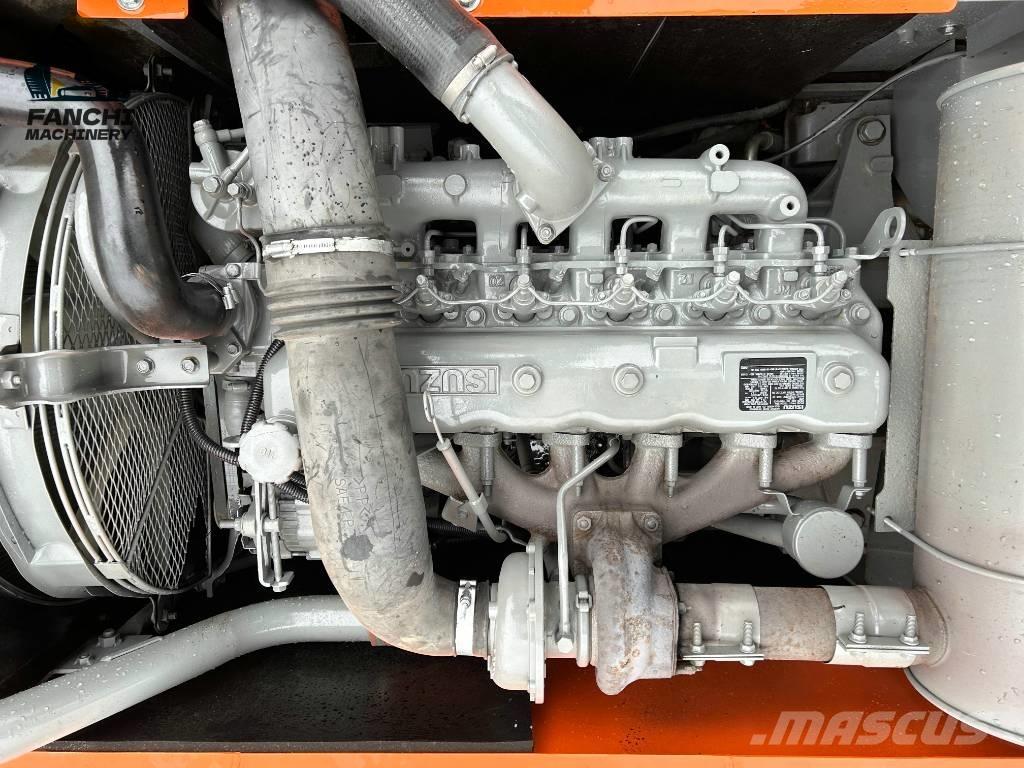 Hitachi ZX200 中型挖掘机