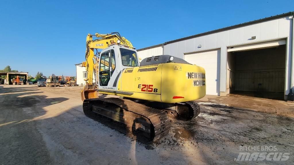 New Holland E 215 B 履带挖掘机
