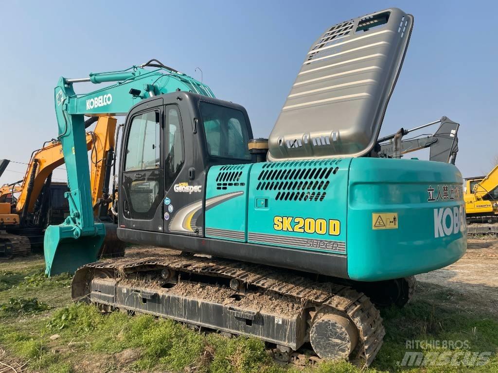 Kobelco SK 200 履带挖掘机