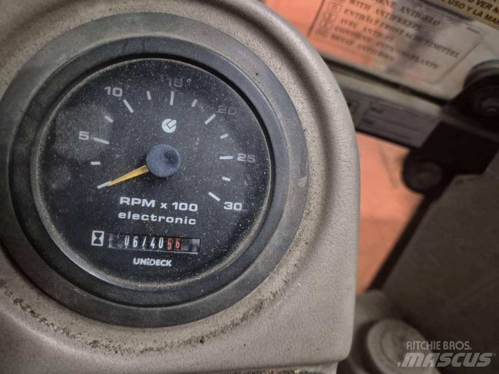 Venieri VF823B/1 反铲装载机