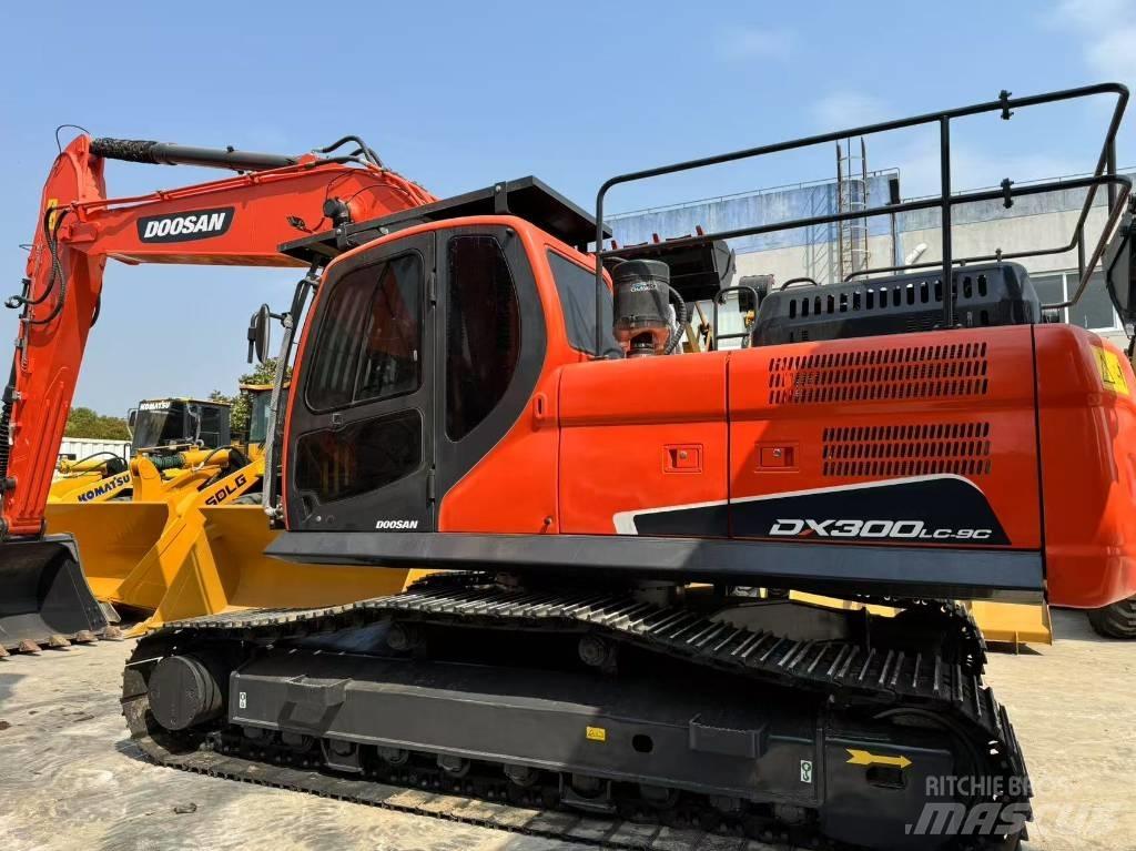Doosan DX 300 LC-9C 履带挖掘机