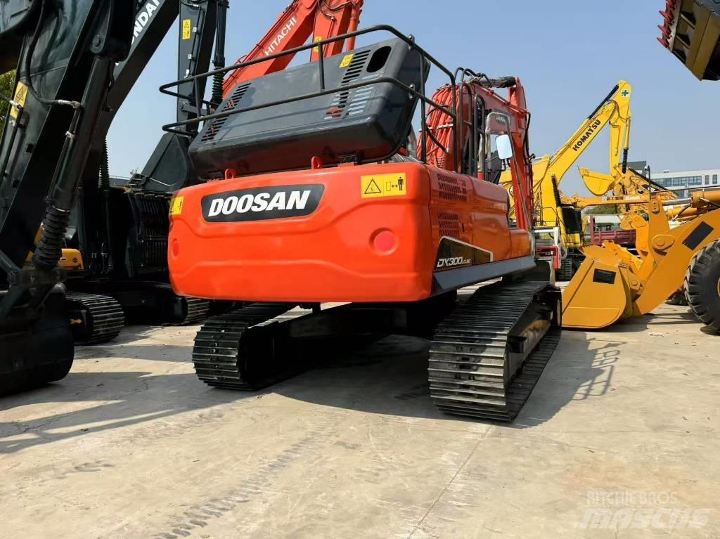 Doosan DX 300 LC-9C 履带挖掘机