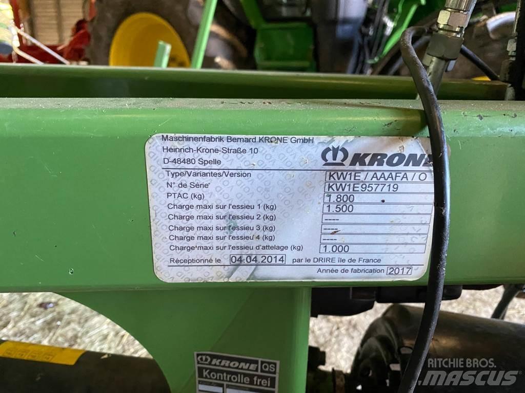 Krone KWT11.22/10 犁耙和摊草机