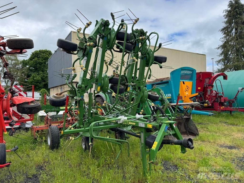 Krone KWT11.22/10 犁耙和摊草机