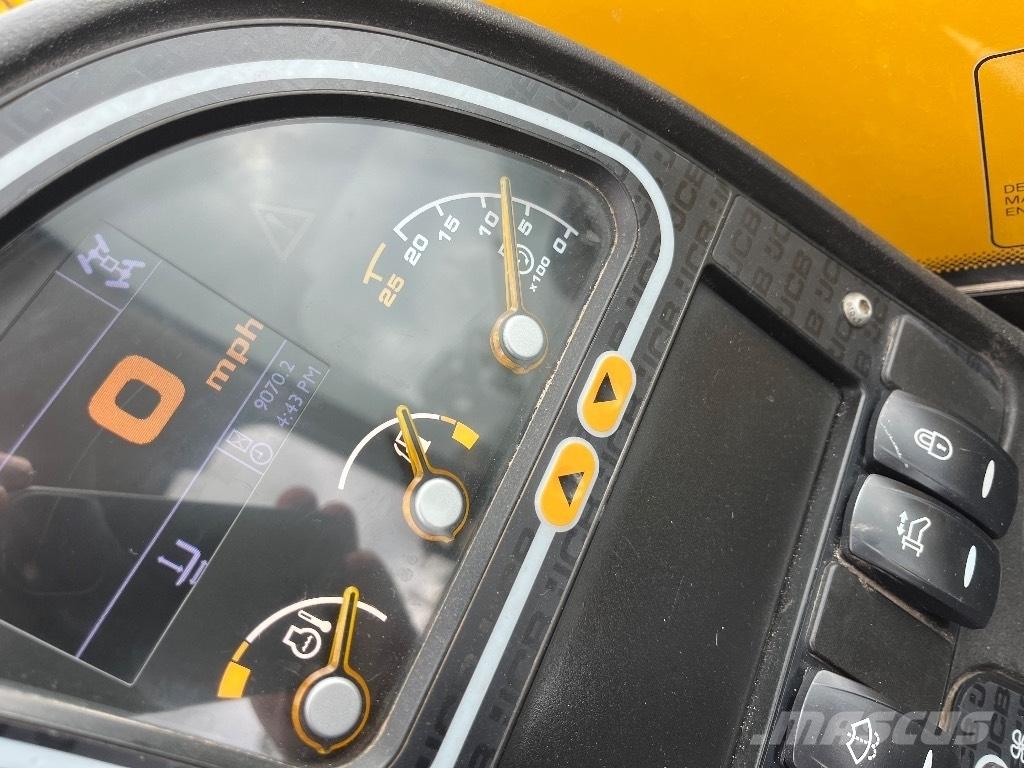 JCB 540-170 伸缩臂叉装车|叉装车