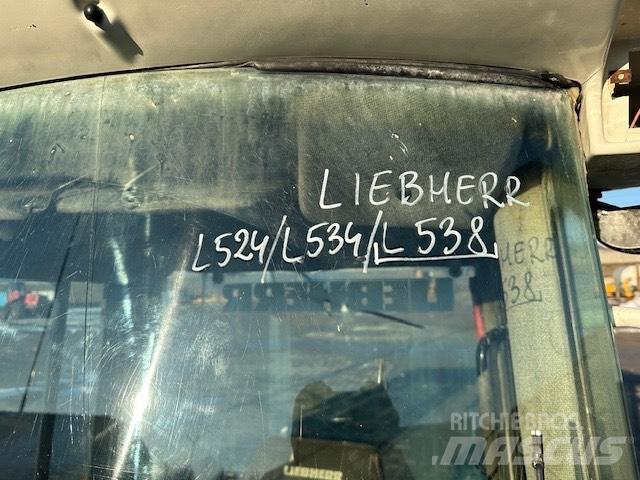 Liebherr L 538 CAB 驾驶室与内部