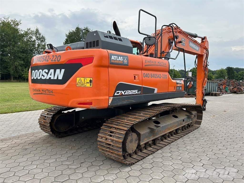 Doosan DX225LC-5 履带挖掘机