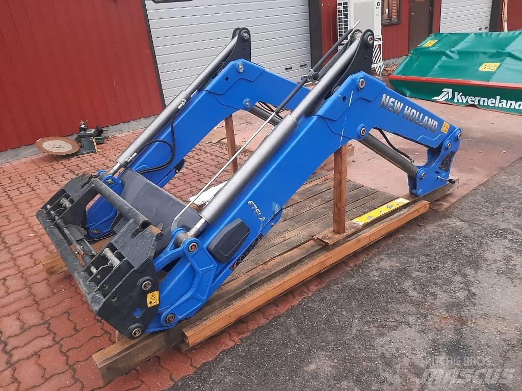 New Holland 675 LA 前装载和挖掘机