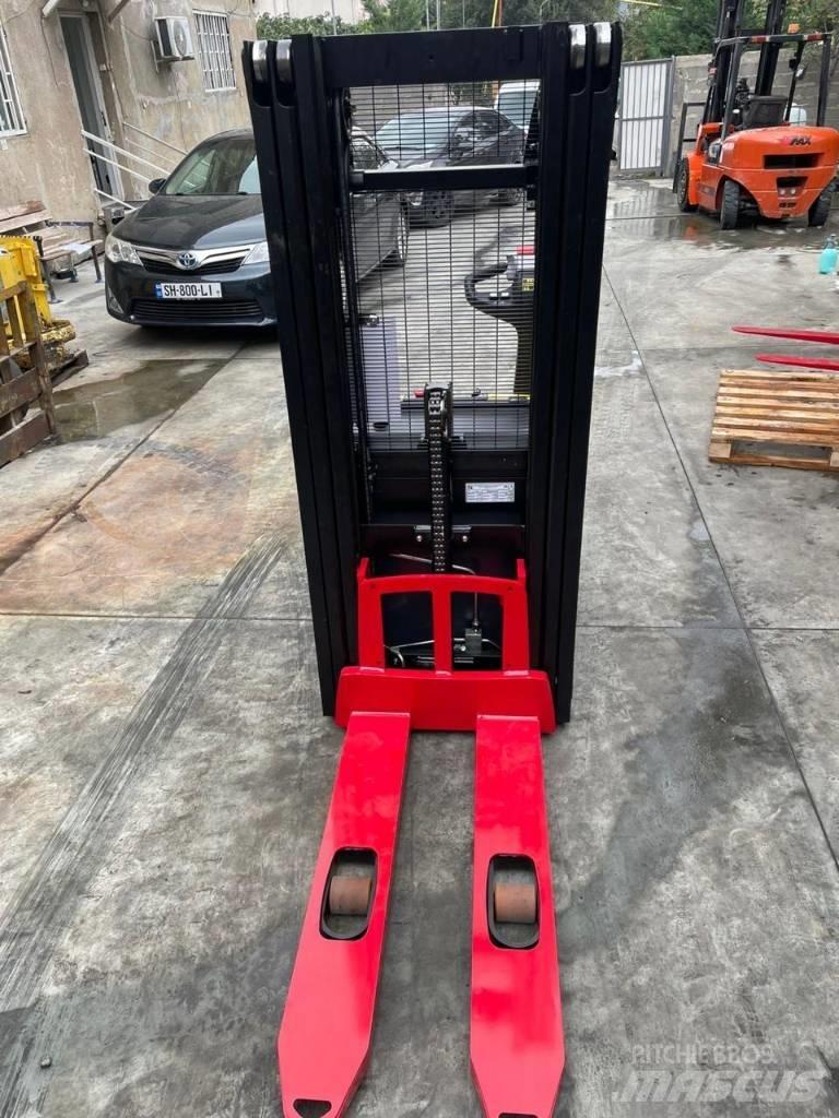 Hyster S 1.2 手推堆垛车