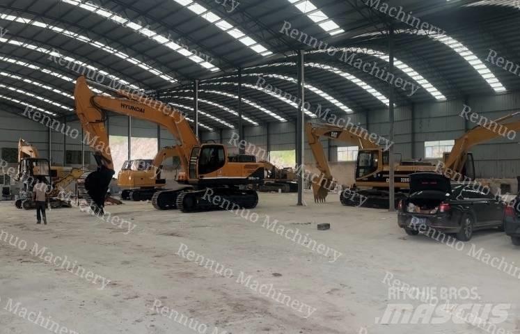 Komatsu 400-8 履带挖掘机