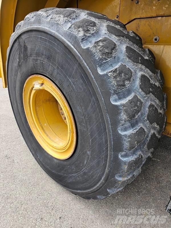 CAT 966K 轮式装载机