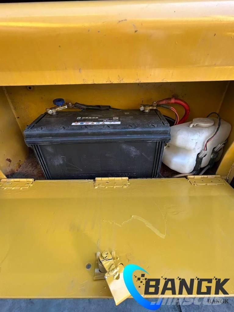 Catvik ERPIAR-3CX 轮式挖掘机