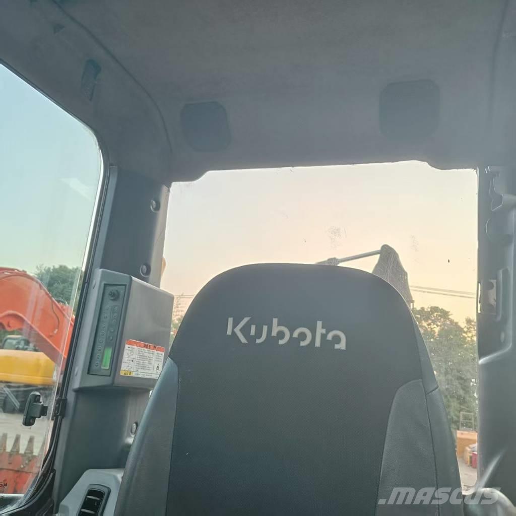 Kubota KX 165 小型挖掘机