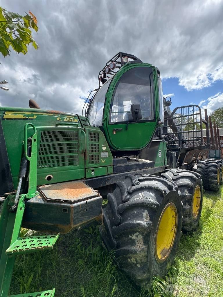 John Deere 1210 E 集运机