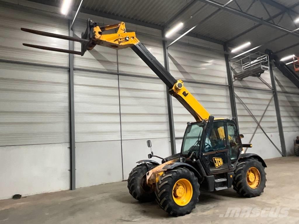 JCB 536-60 伸缩臂叉装车|叉装车