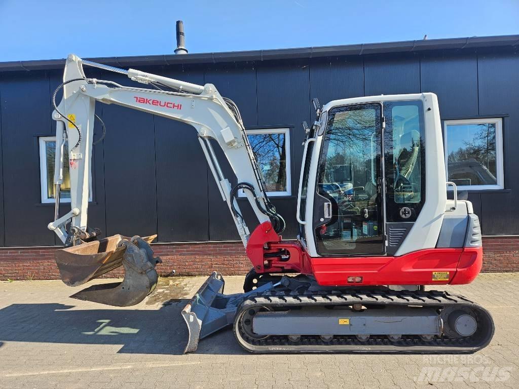 Takeuchi TB 250 小型挖掘机