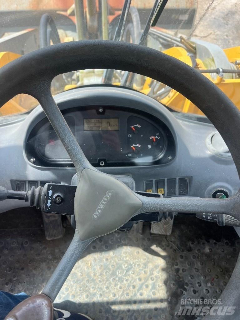 Volvo L 180 E 轮式装载机