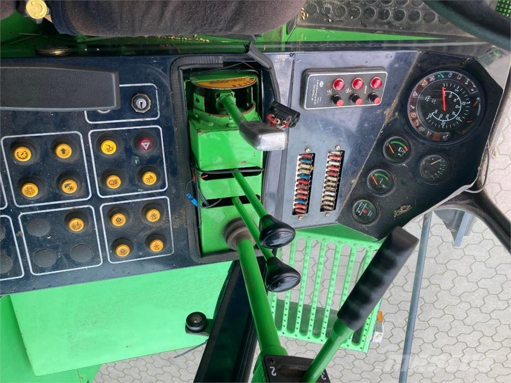 Deutz 3640 M HTS 联合收割机