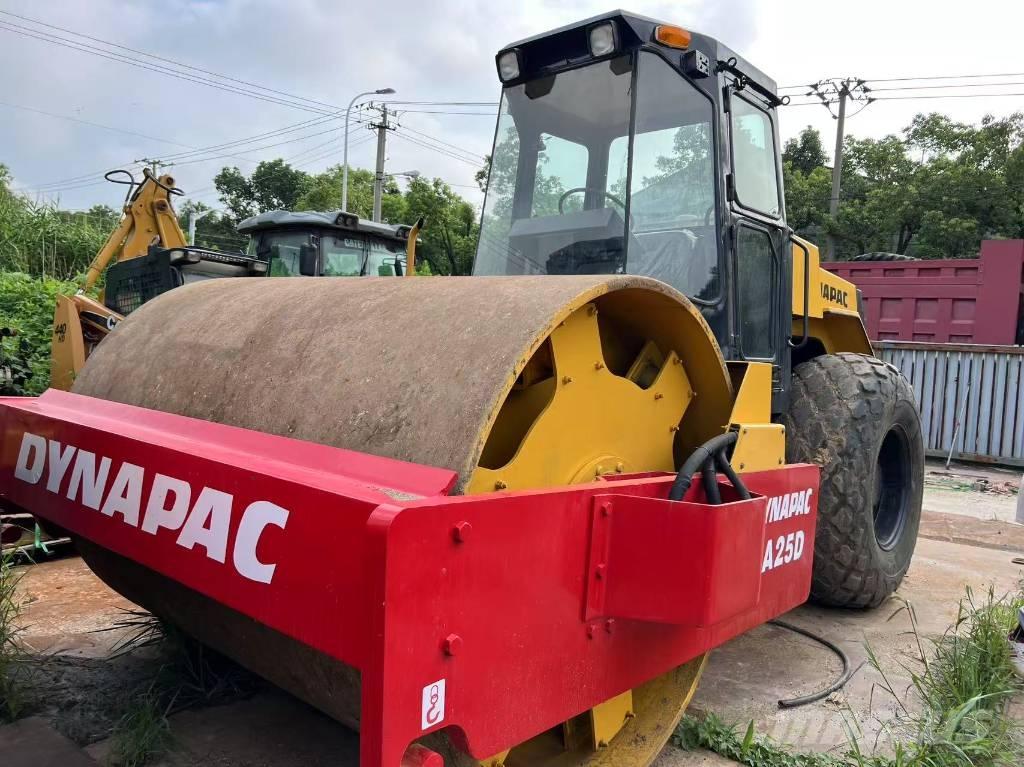 Dynapac CA25D 单轮压路机