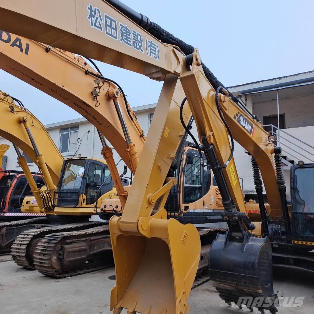 CAT 320 D2L 履带挖掘机