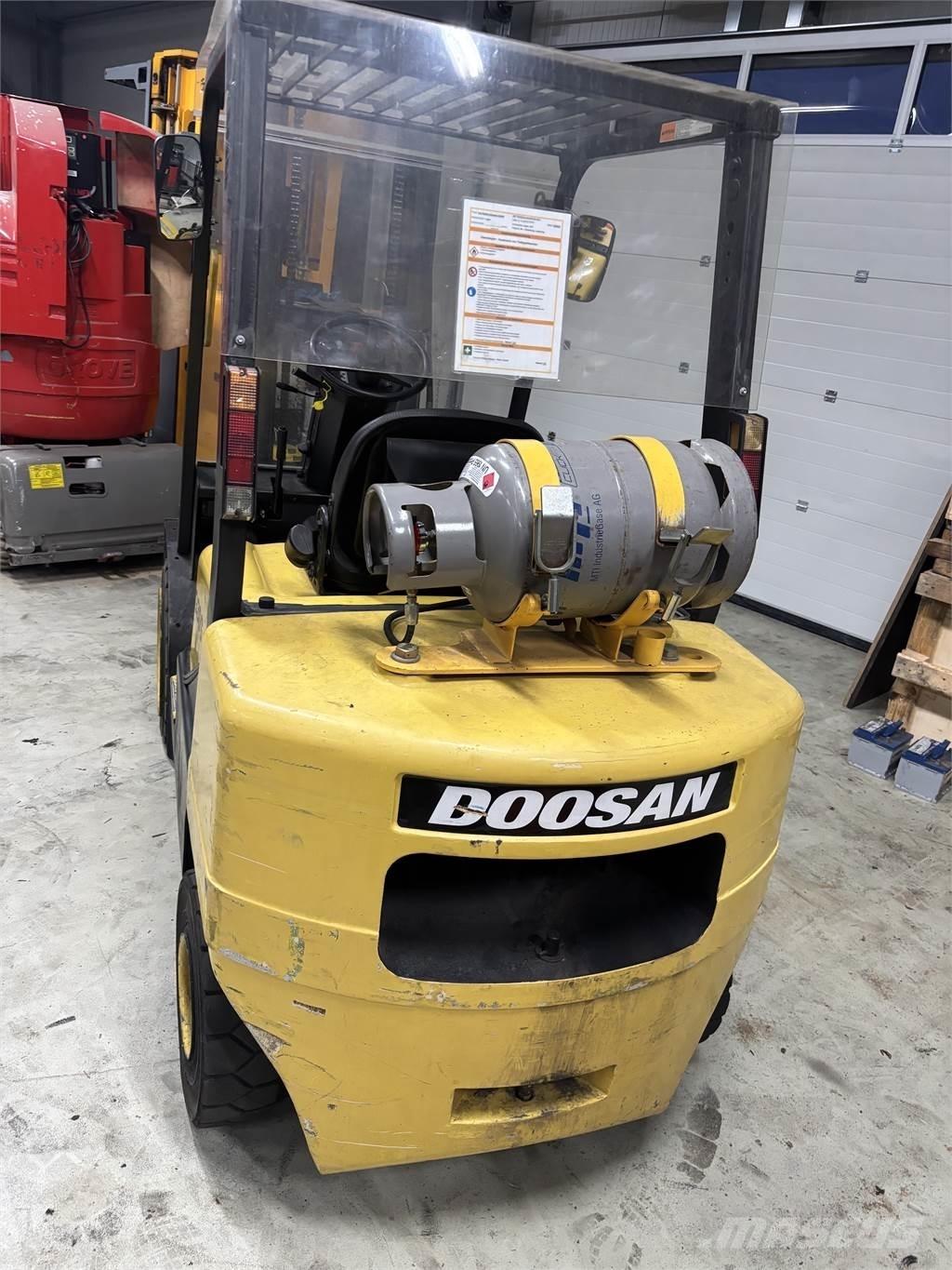 Doosan G30 天然气叉车