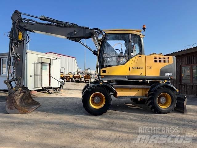 Volvo EW 140 C 轮式挖掘机