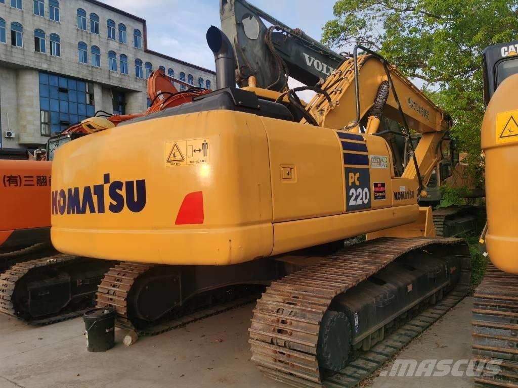Komatsu PC 220-7 履带挖掘机