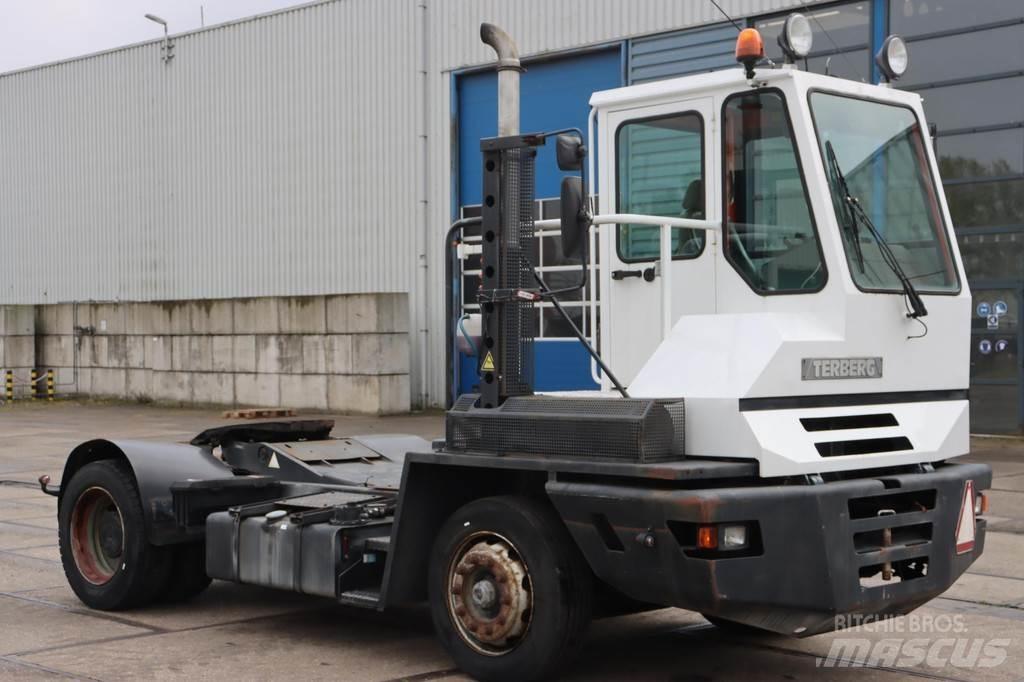 Terberg YT180 码头牵引车