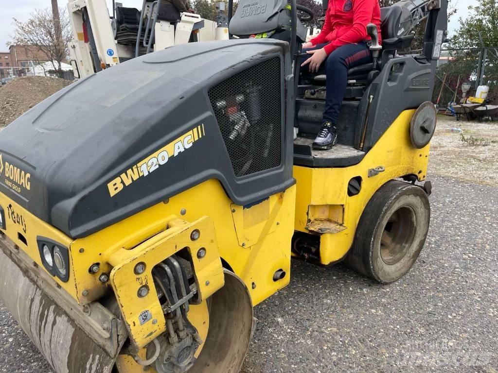 Bomag BW 120 AC-5 复合式压路机
