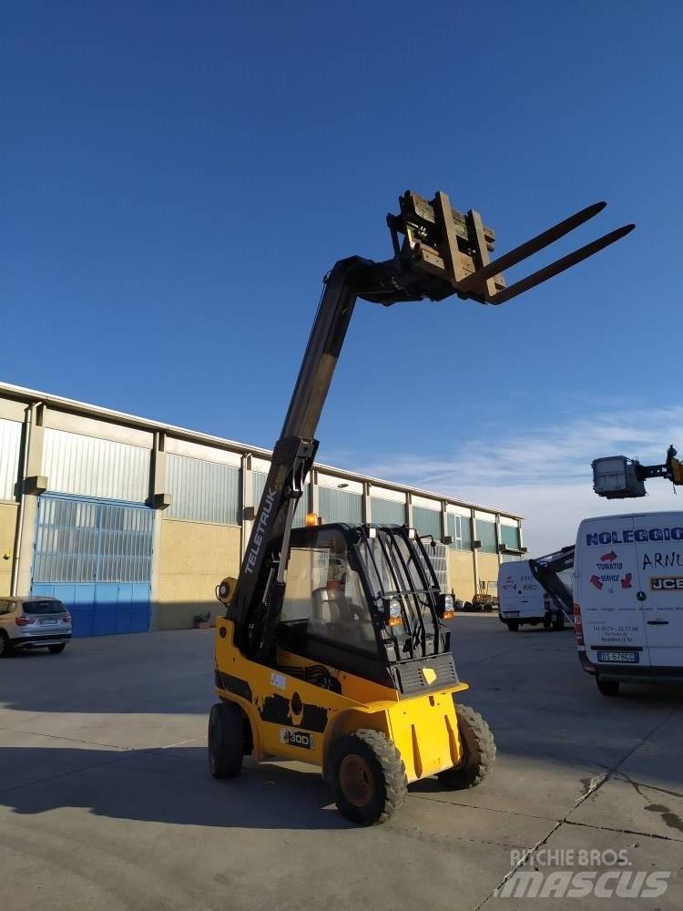JCB TLT 30 柴油叉车