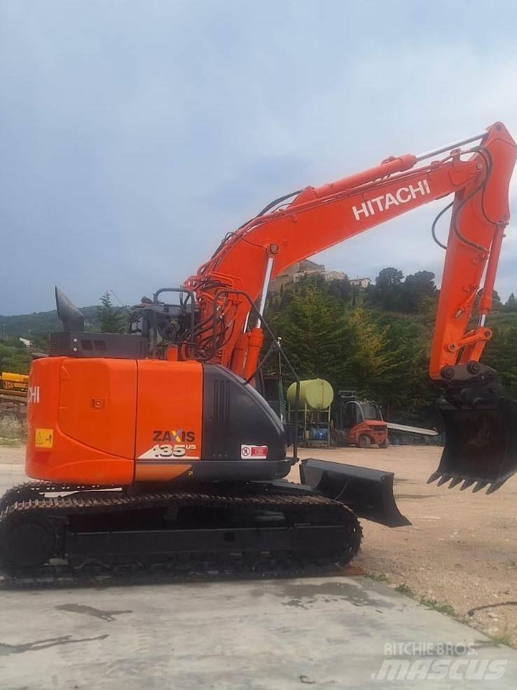 Hitachi ZX135US-6 特种挖掘机