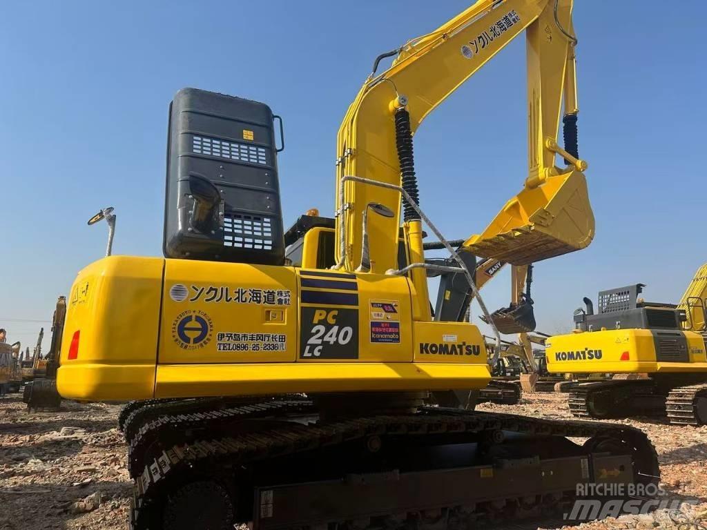Komatsu PC 240 履带挖掘机
