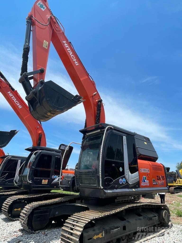 Hitachi ZX 240 履带挖掘机
