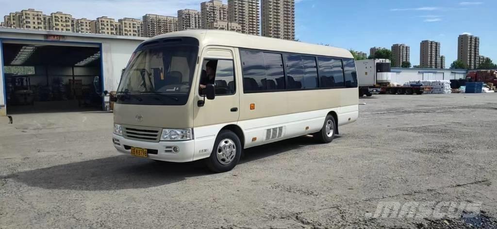 Toyota Coaster Bus 迷你巴士