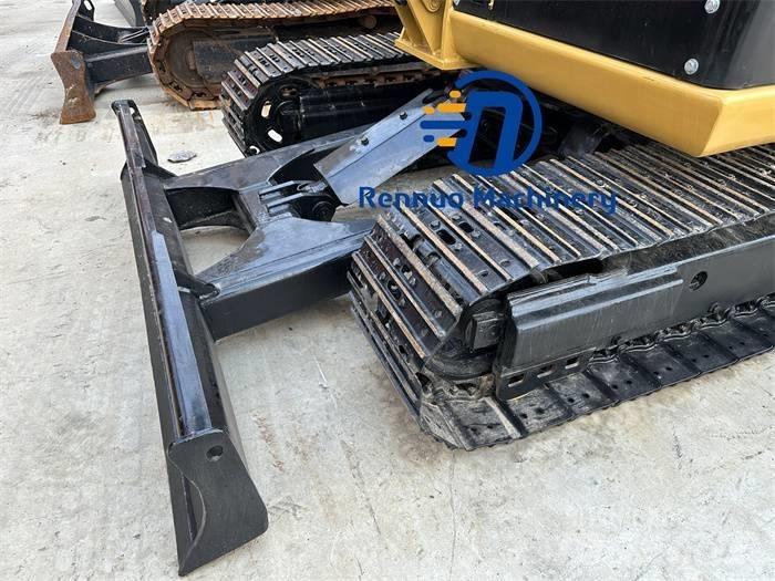 CAT 305.5 E2 小型挖掘机