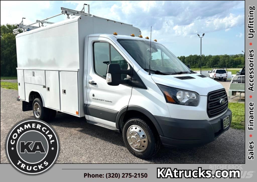 Ford Transit 350 皮卡车