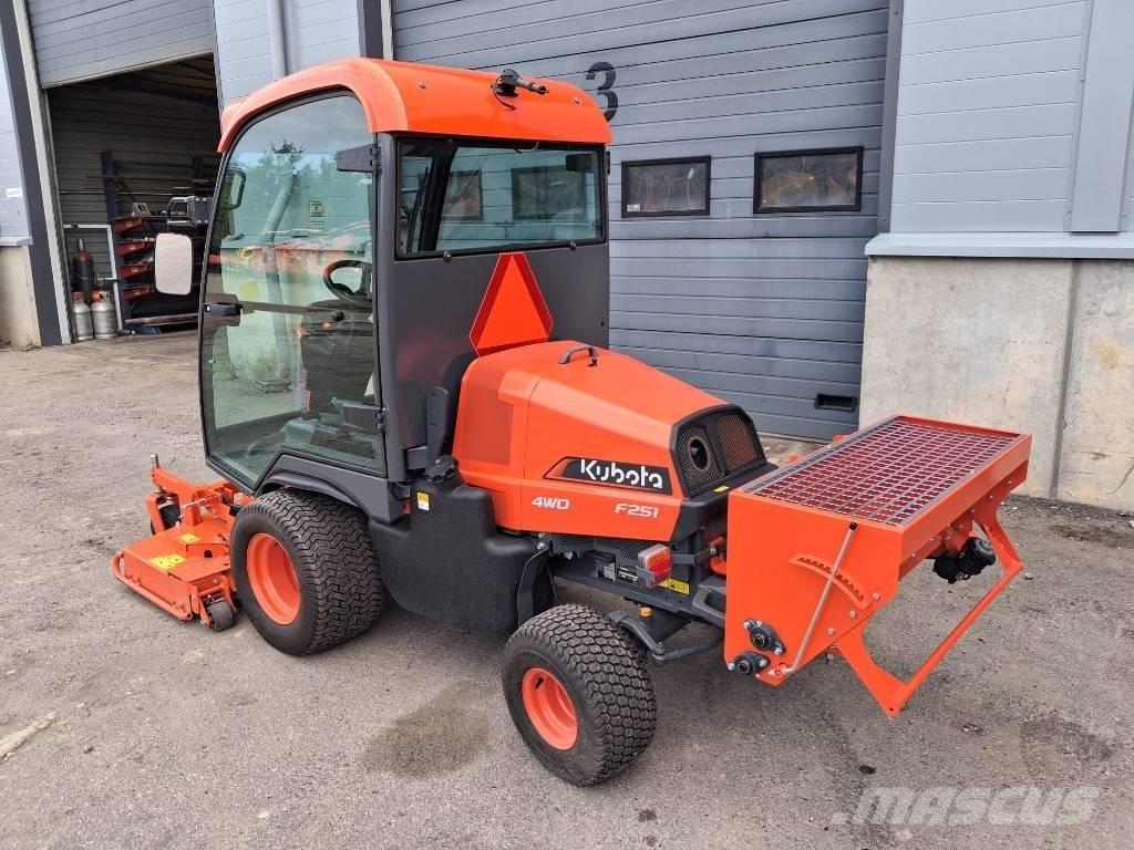 Kubota F 251 骑乘式割草机