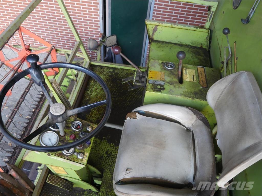 CLAAS Mercator 75 联合收割机