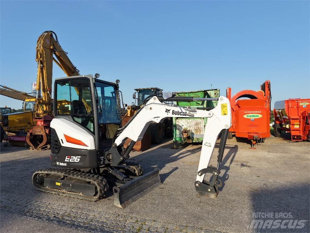 Bobcat E26 小型挖掘机