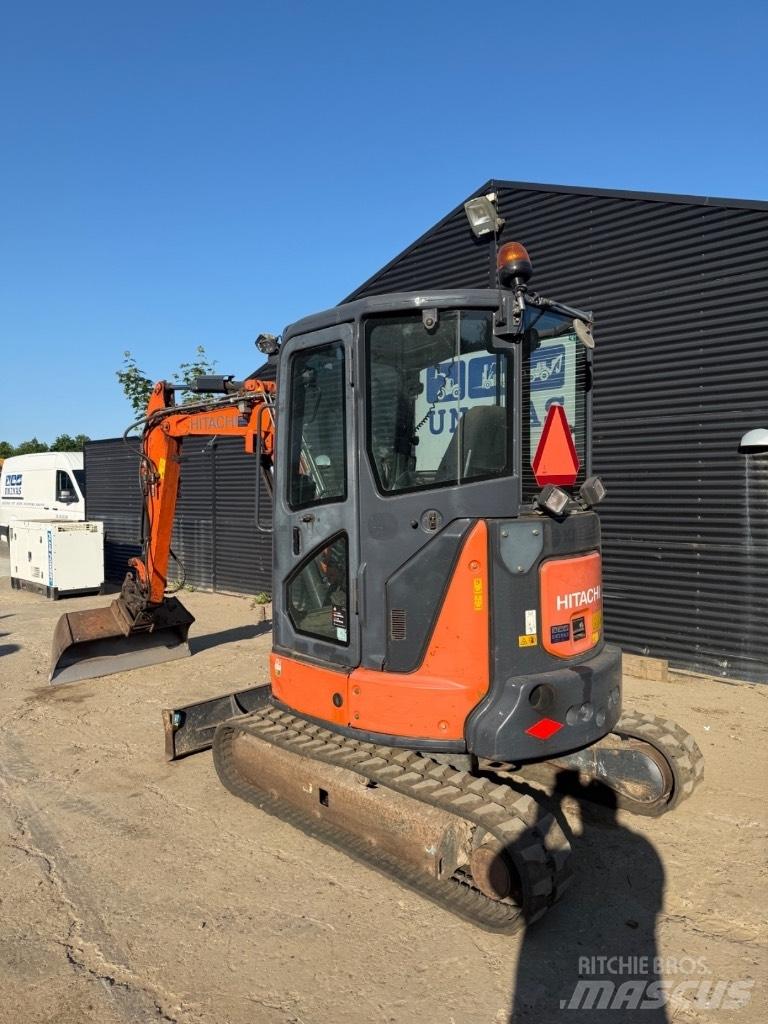 Hitachi ZX 33 履带挖掘机
