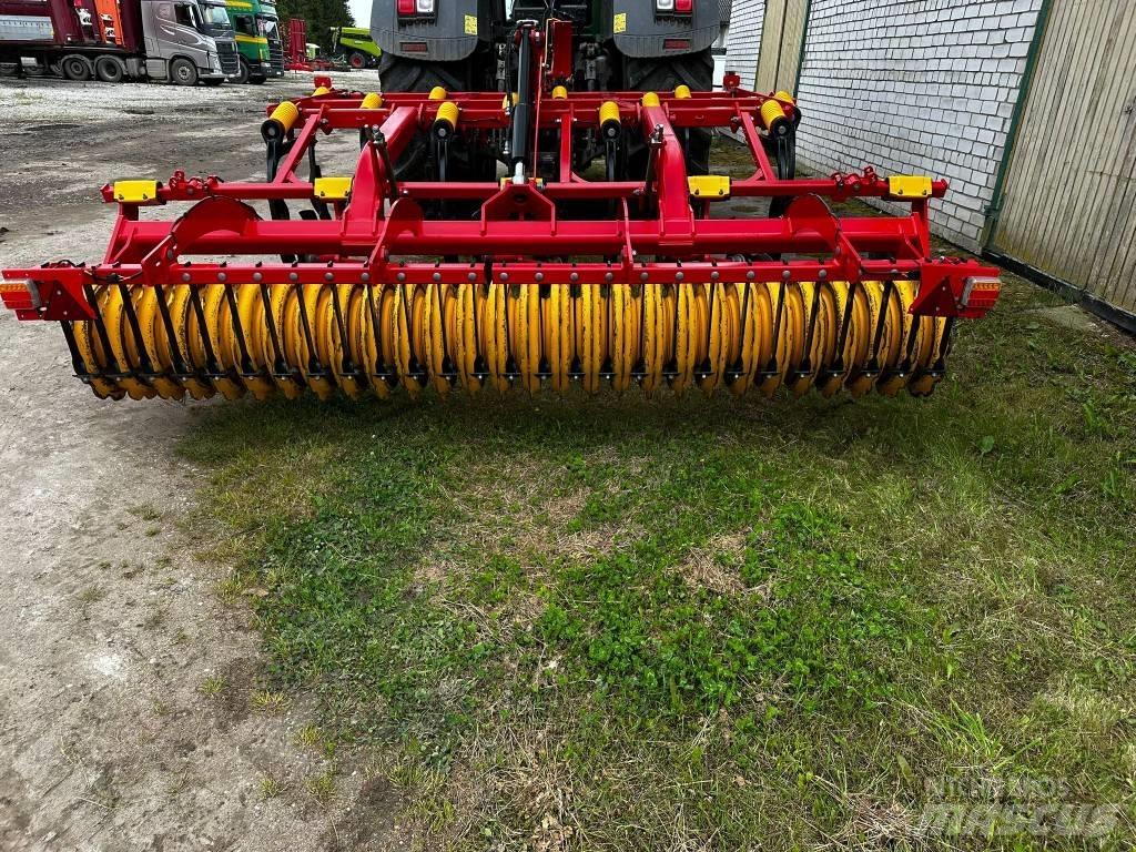 Väderstad Cultus350 凿犁