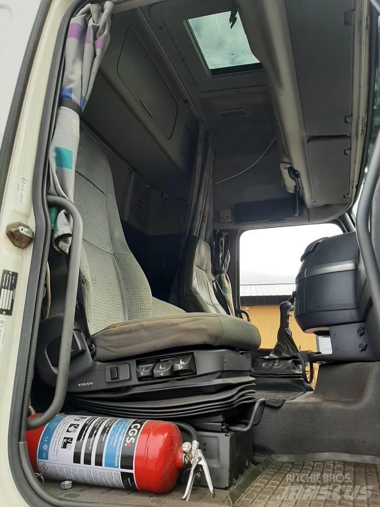 Volvo FH 12 篷布货车