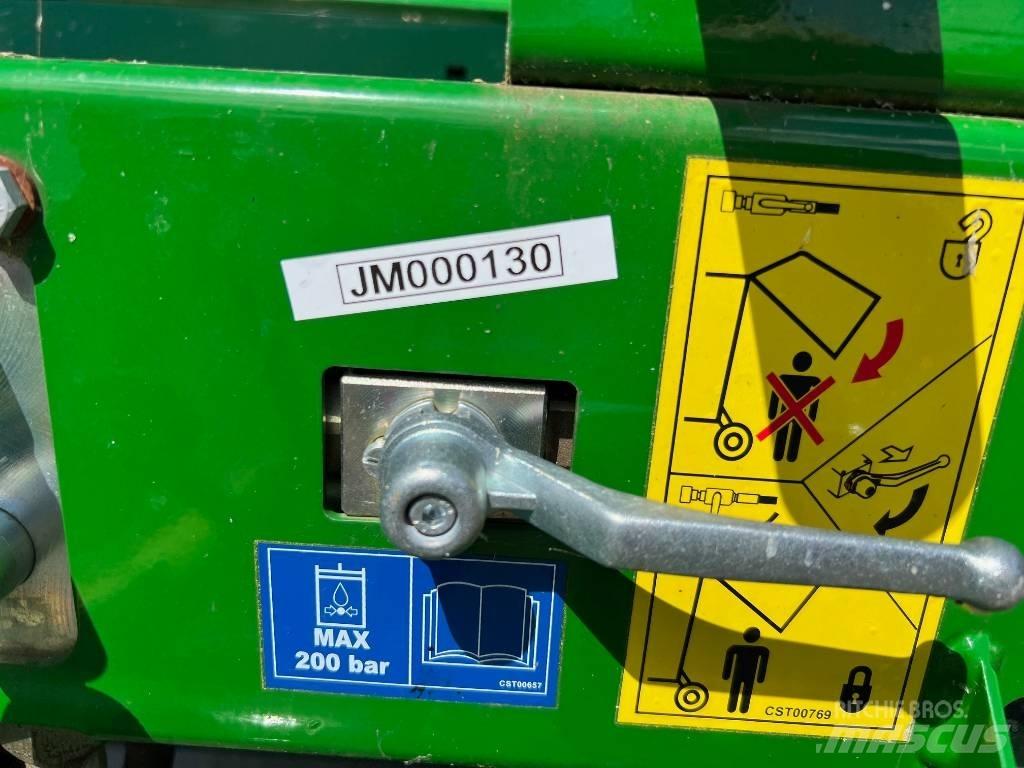 McHale F 5500 圆捆打捆机