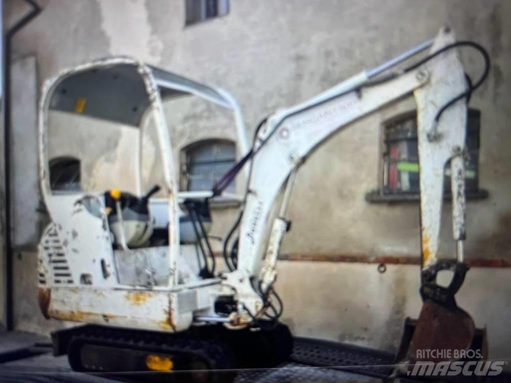 JCB 8016 小型挖掘机